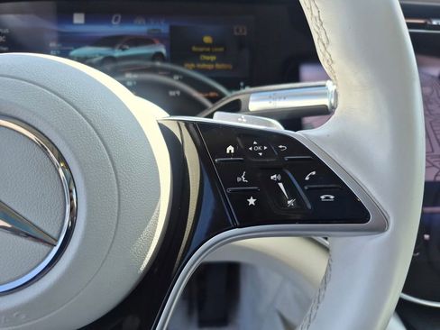 Used 2023 Mercedes-Benz EQS 580 4MATIC SUV image 14