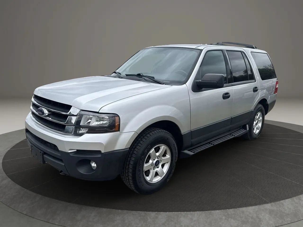 Used 2017 Ford Expedition XL w/ Equipment Group 101A AWD/4WD image 1