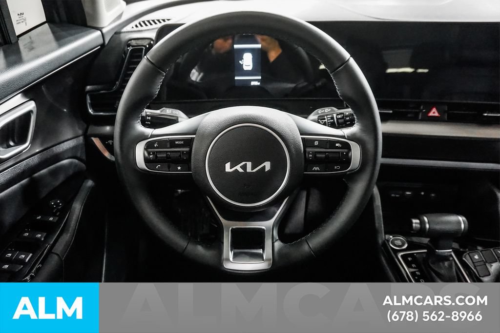 Used 2025 Kia Sportage EX FWD image 24