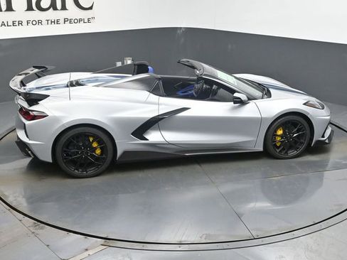 New 2026 Chevrolet Corvette Stingray Premium Conv w/ Stealth Interior Trim Package image 19