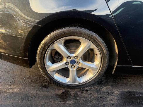 Used 2013 Ford Fusion SE image 9