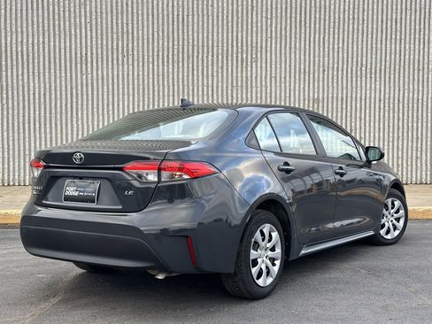 Used 2023 Toyota Corolla LE image 5