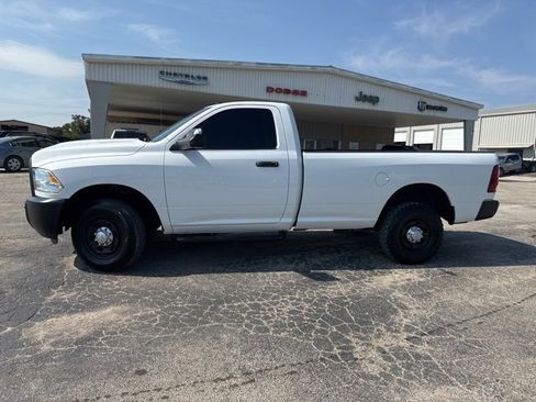 Used 2018 RAM 2500 Tradesman w/ Power & Remote Entry Group image 3