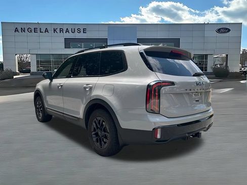 Used 2025 Kia Telluride AWD image 6