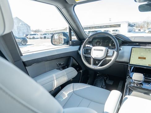 New 2026 Land Rover Range Rover Sport SE image 18