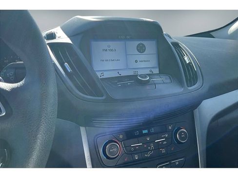 Used 2017 Ford Escape SE w/ Equipment Group 201A AWD/4WD image 9