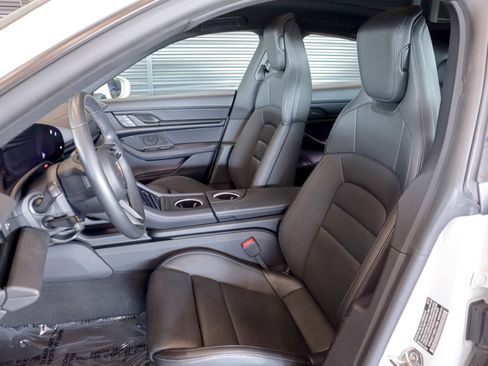 Certified 2024 Porsche Taycan image 5