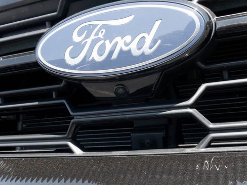 Used 2025 Ford Expedition Max Active RWD image 4