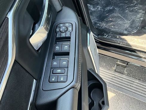 New 2026 RAM 3500 Laramie AWD/4WD image 13
