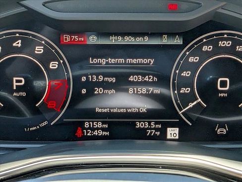 Certified 2025 Audi RS Q8 performance AWD/4WD image 9