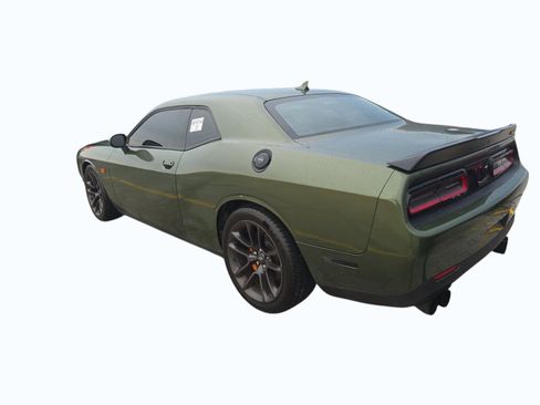 Used 2021 Dodge Challenger R/T Scat Pack w/ Plus Package RWD image 4