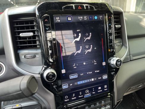 Used 2023 RAM 2500 Big Horn w/ Level B Equipment Group image 40