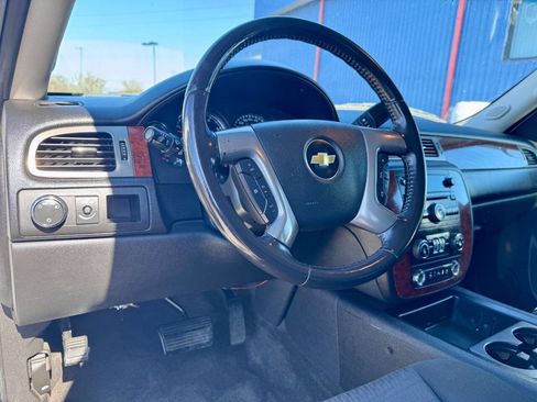 Used 2012 Chevrolet Suburban LS w/ Convenience Package 1 RWD image 7