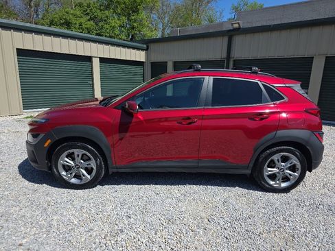 Used 2023 Hyundai Kona SEL AWD/4WD image 3