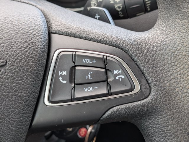Used 2017 Ford Escape SE FWD image 25