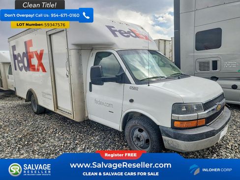 Used 2022 GMC Savana 3500 Extended w/ Power Convenience Package RWD image 5