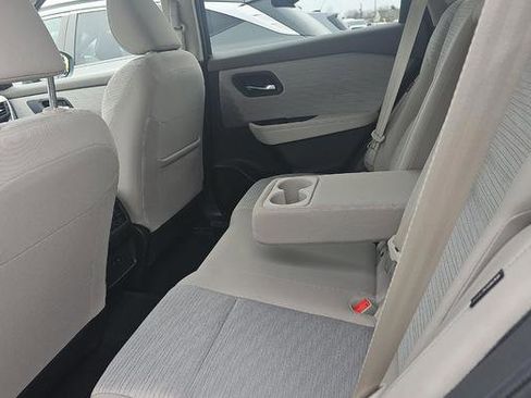 Used 2023 Nissan Rogue SV image 13