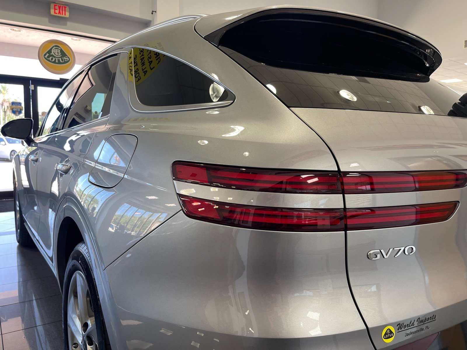 Used 2026 Genesis GV70 2.5T Advanced AWD/4WD image 15