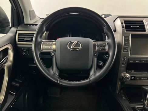 Used 2017 Lexus GX 460 w/ Navigation Package AWD/4WD image 13