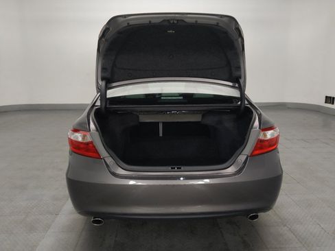 Used 2015 Toyota Camry XLE image 29