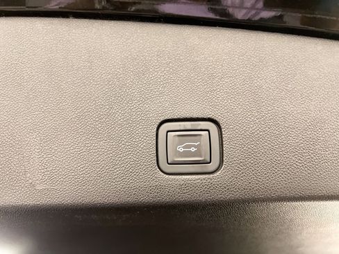 Used 2024 Cadillac XT6 Premium Luxury w/ LPO, Floor Liner Package image 28