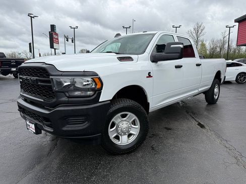 Used 2023 RAM 2500 Tradesman AWD/4WD image 3