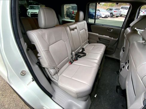 Used 2014 Honda Pilot Touring image 19
