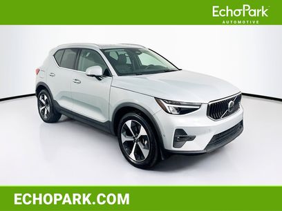 Used 2025 Volvo XC40 B5 Plus