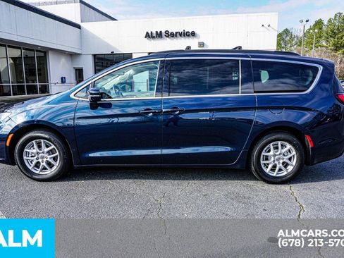 Used 2022 Chrysler Pacifica Touring-L image 7