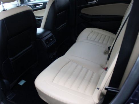 Used 2016 Ford Edge SEL w/ Equipment Group 201A FWD image 21