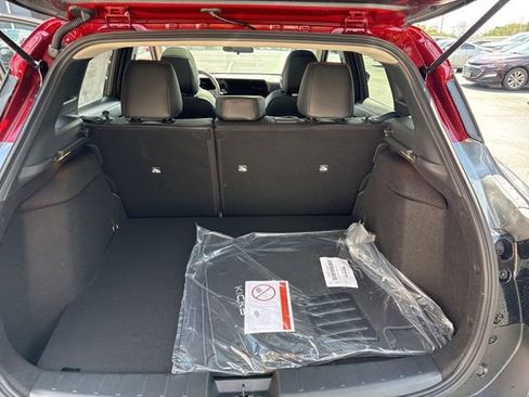 New 2026 Nissan Kicks SR w/ SR Premium Package image 15