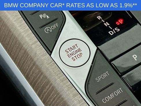 Used 2025 BMW 330i xDrive Sedan w/ Premium Package AWD/4WD image 17