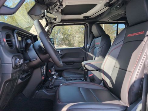 New 2026 Jeep Gladiator Rubicon AWD/4WD image 13