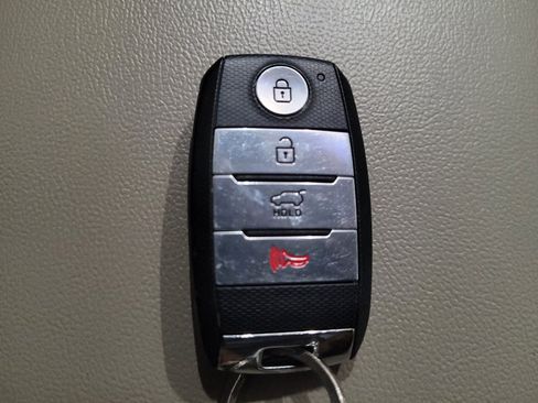 Used 2020 Kia Sorento EX AWD/4WD image 32