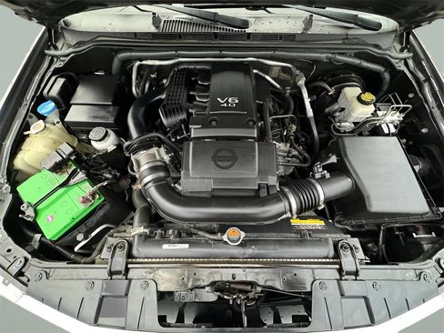 Used 2018 Nissan Frontier SV image 25