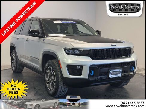 Used 2023 Jeep Grand Cherokee Trailhawk AWD/4WD image 1
