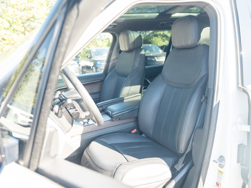 Used 2023 Land Rover Range Rover SE AWD/4WD image 20