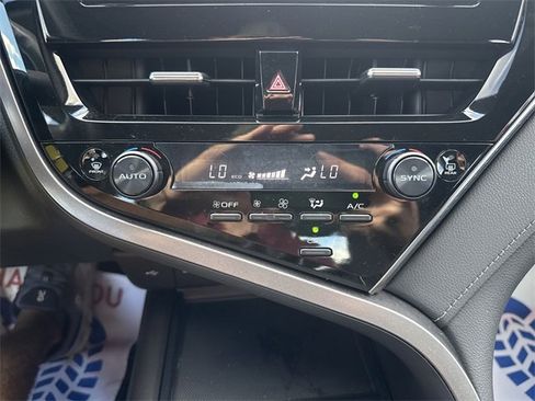 Used 2024 Toyota Camry LE image 18