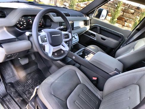 Certified 2021 Land Rover Defender 110 SE image 14