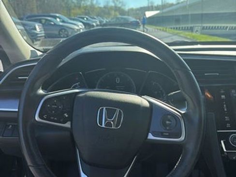 Used 2018 Honda Civic EX-L image 14