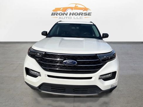 Used 2021 Ford Explorer XLT w/ Equipment Group 202A image 2