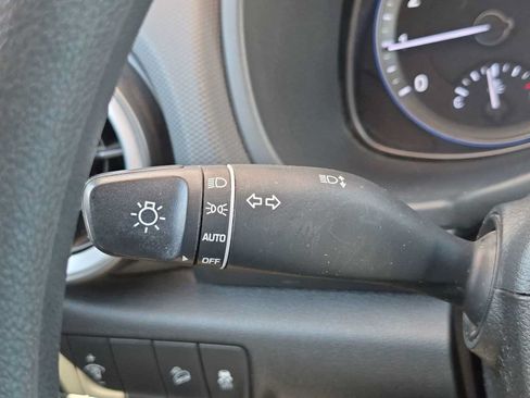 Certified 2022 Hyundai Kona SEL FWD image 25