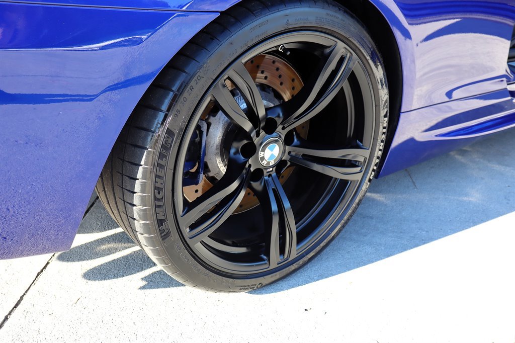 Used 2015 BMW M6 Convertible RWD image 24