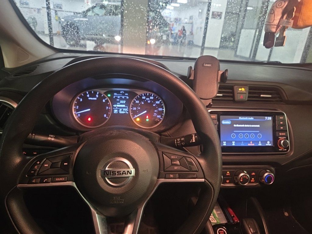 Used 2020 Nissan Versa S w/ Trunk Package FWD image 6