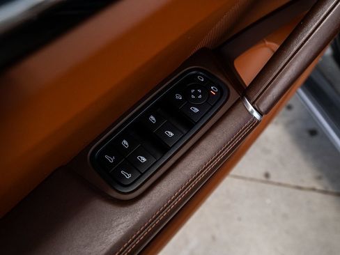 Used 2023 Porsche Cayenne GTS image 32