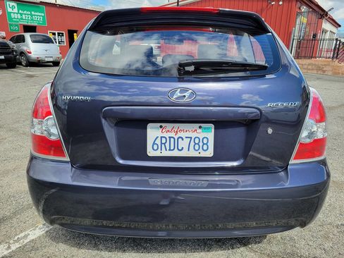 Used 2011 Hyundai Accent GS image 4