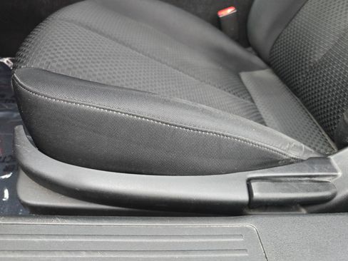 Used 2007 MAZDA MX-5 Miata Sport w/ Appearance Pkg image 23