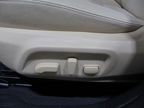 Used 2018 Subaru Outback 2.5i Premium image 10