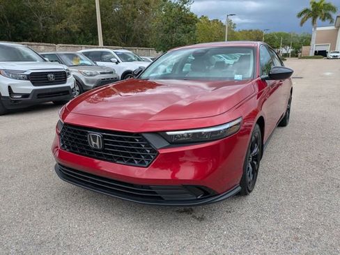 Used 2025 Honda Accord SE image 8