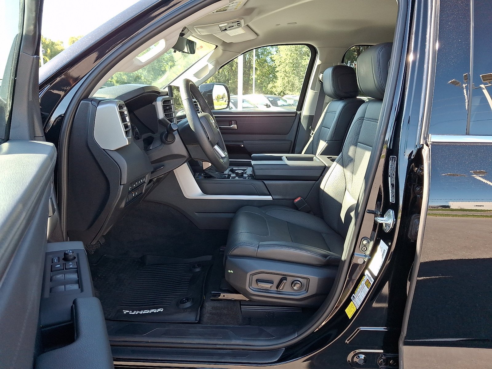 Certified 2023 Toyota Tundra Limited AWD/4WD image 15
